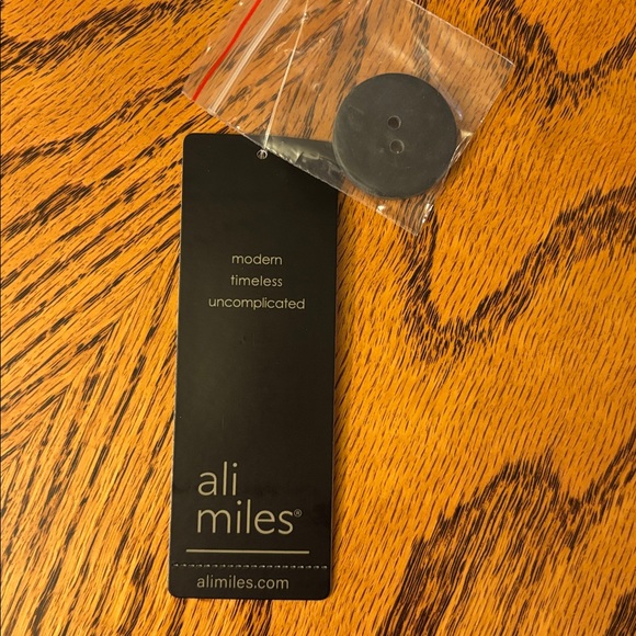 Ali Miles Multicolor Abstract Jacket - Picture 7 of 8